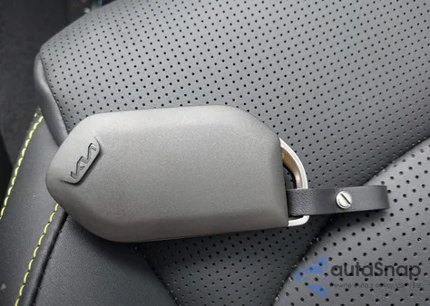 2025 Kia K5 Gt z USA, uszkodzony, nr VIN KNAG44J82S5341059